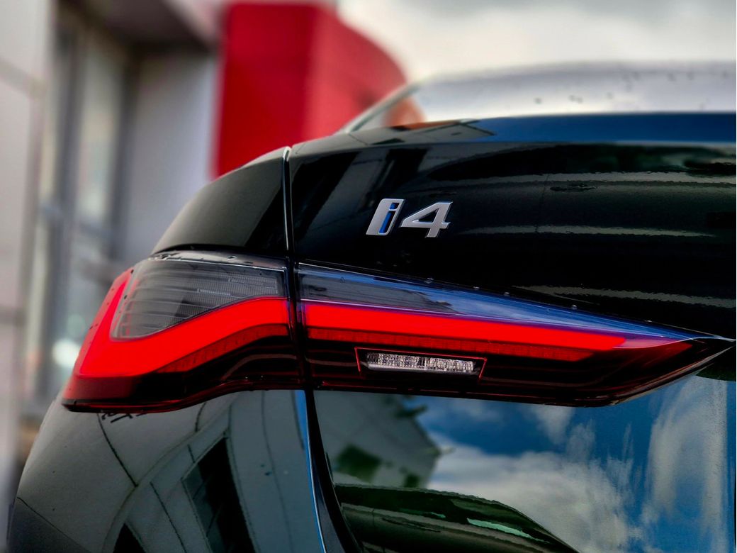 2024 BMW i4