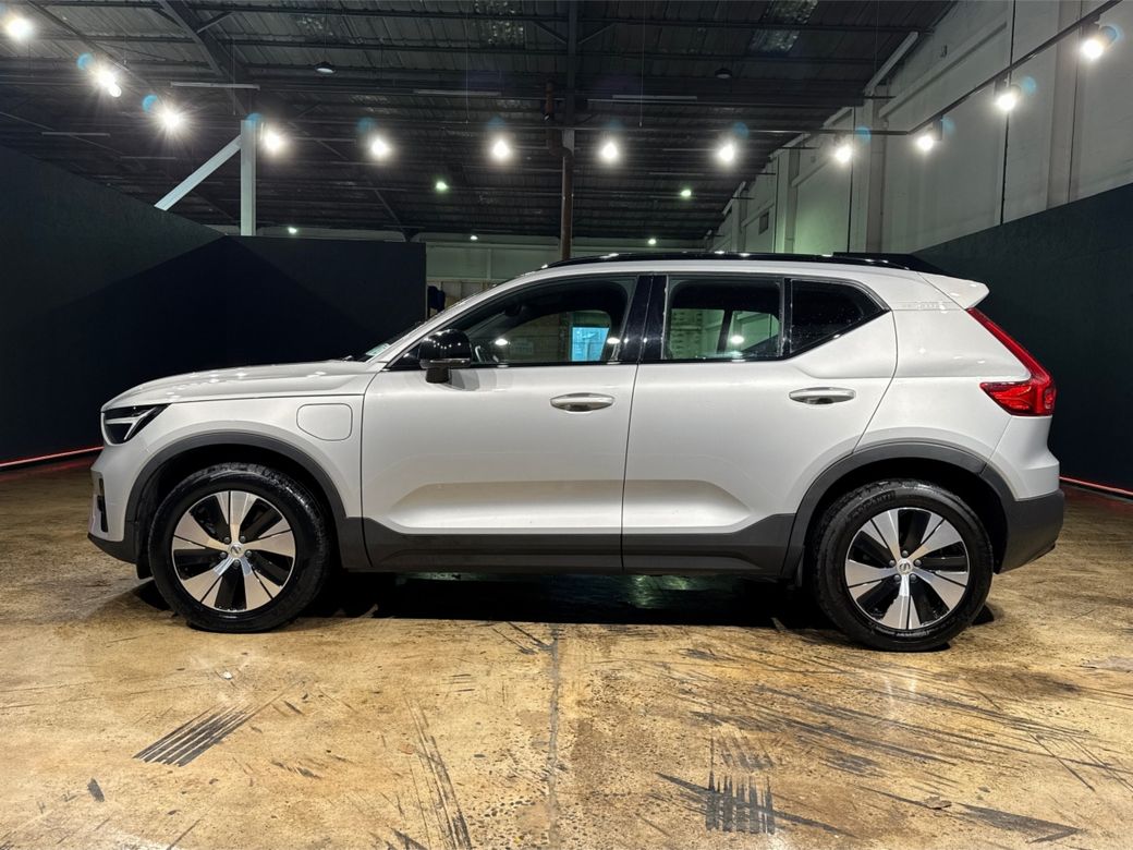 2023 Volvo XC40