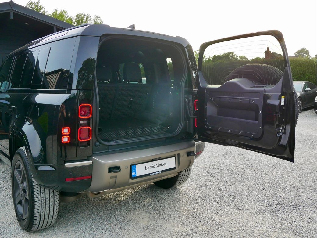 2025 Land Rover Defender