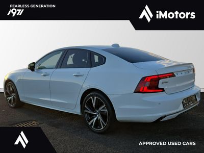 2022 Volvo S90