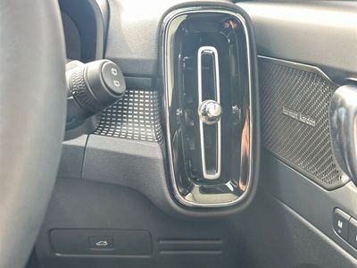 2026 Volvo EX40