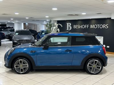 2022 Mini Hatch