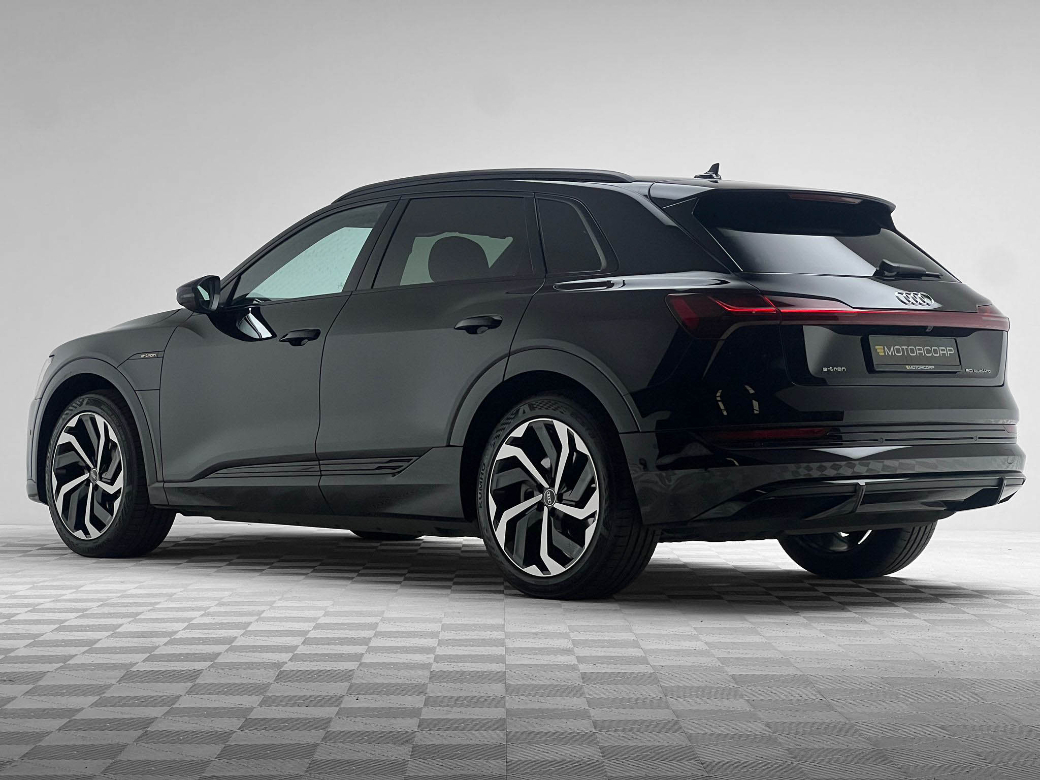 2022 Audi e-tron