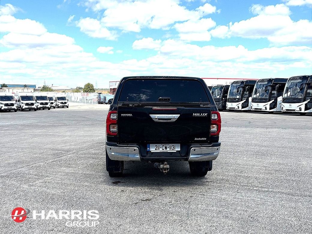 2021 Black Toyota Hilux