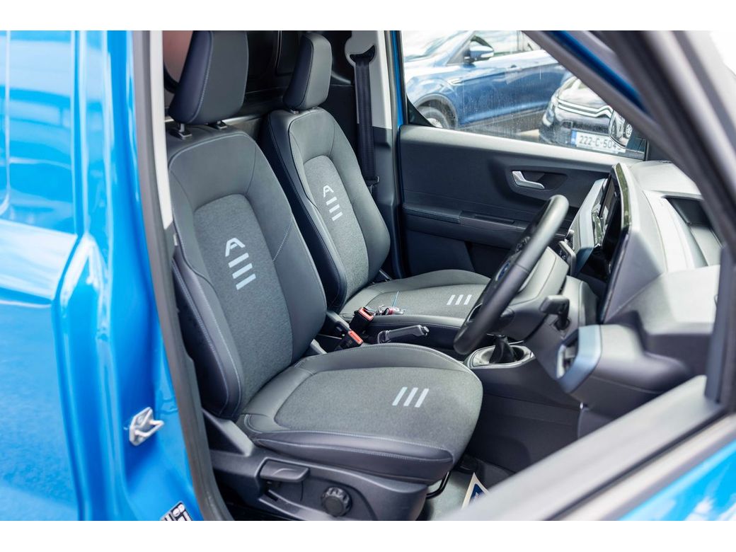 2025 Ford Transit Courier