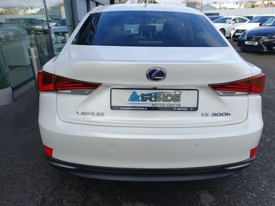 2019 Lexus IS 300h