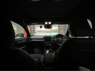 2023 Volvo XC40