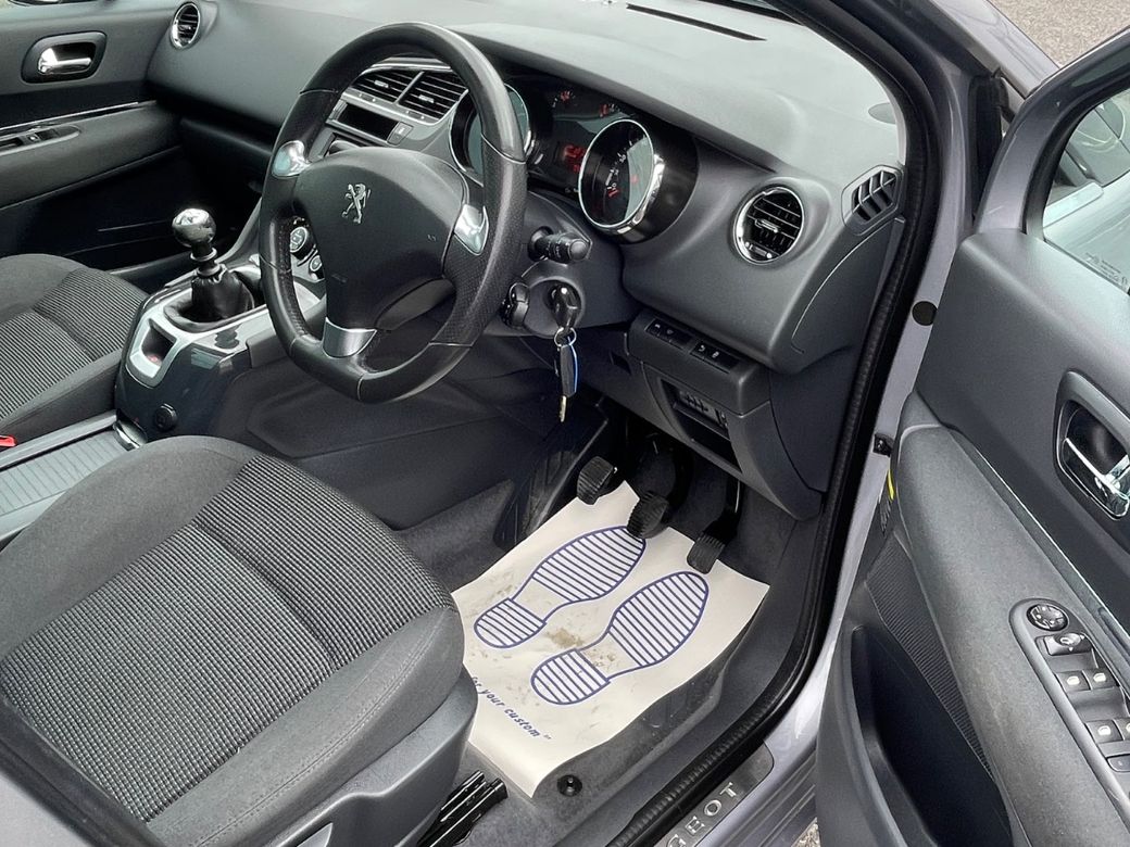 2017 Peugeot 5008