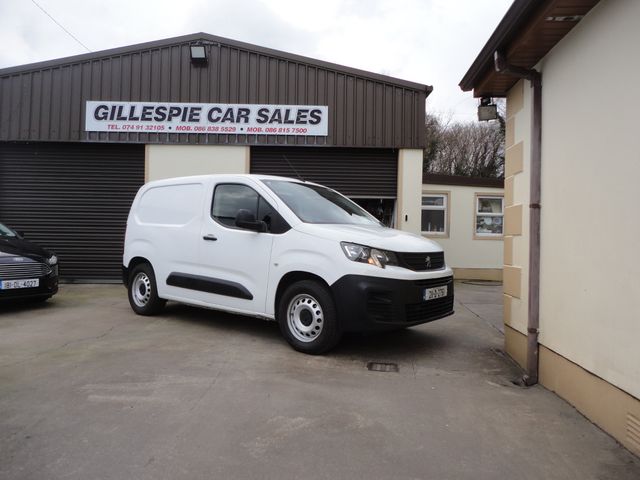 vehicle for sale from Gillespie Car Sales