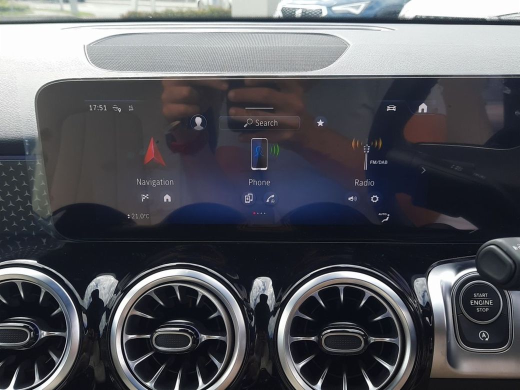 2025 Mercedes-Benz GLB Class