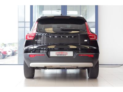2022 Volvo XC40