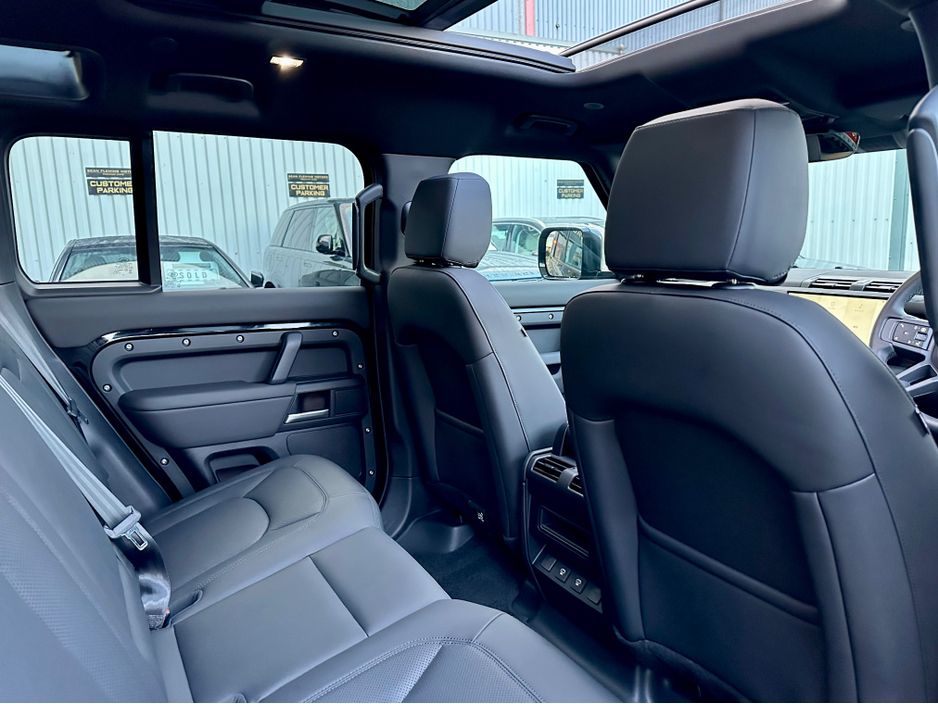 2025 Land Rover Defender