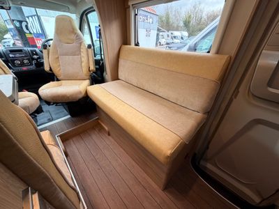 2021 WEINSBERG CARA SUITE 650 5 BERTH R.H.D 