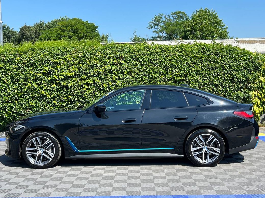 2022 BMW i4