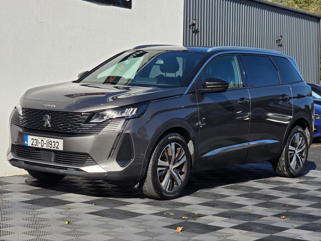 2023 Peugeot 5008