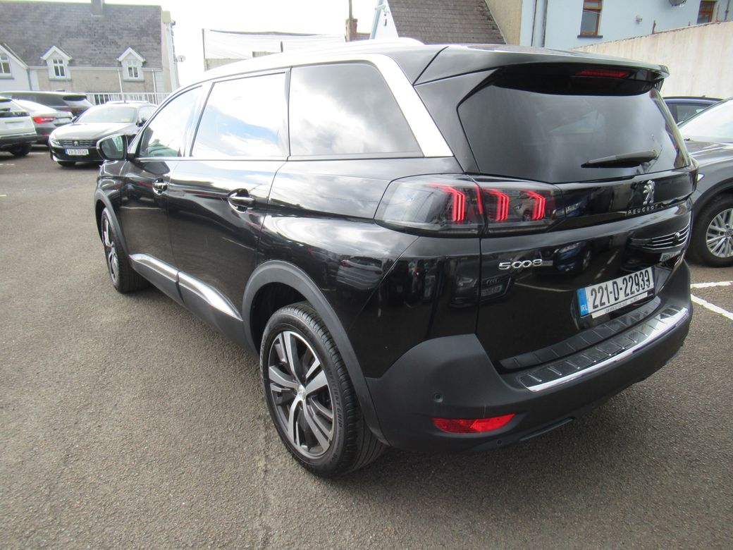 2022 Peugeot 5008