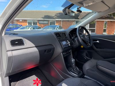 2016 Volkswagen Polo