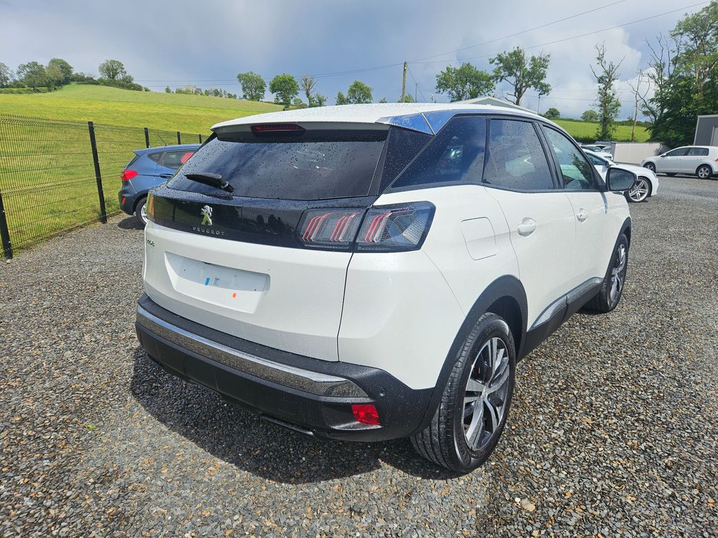 2021 Peugeot 5008