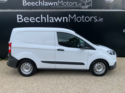 2023 Ford Transit Courier