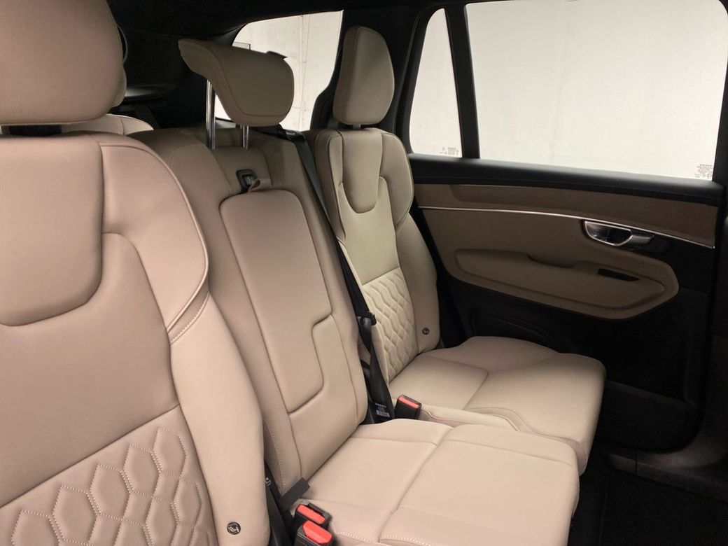 2025 Volvo XC90