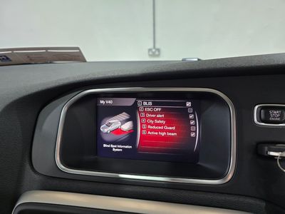 2018 Volvo V40