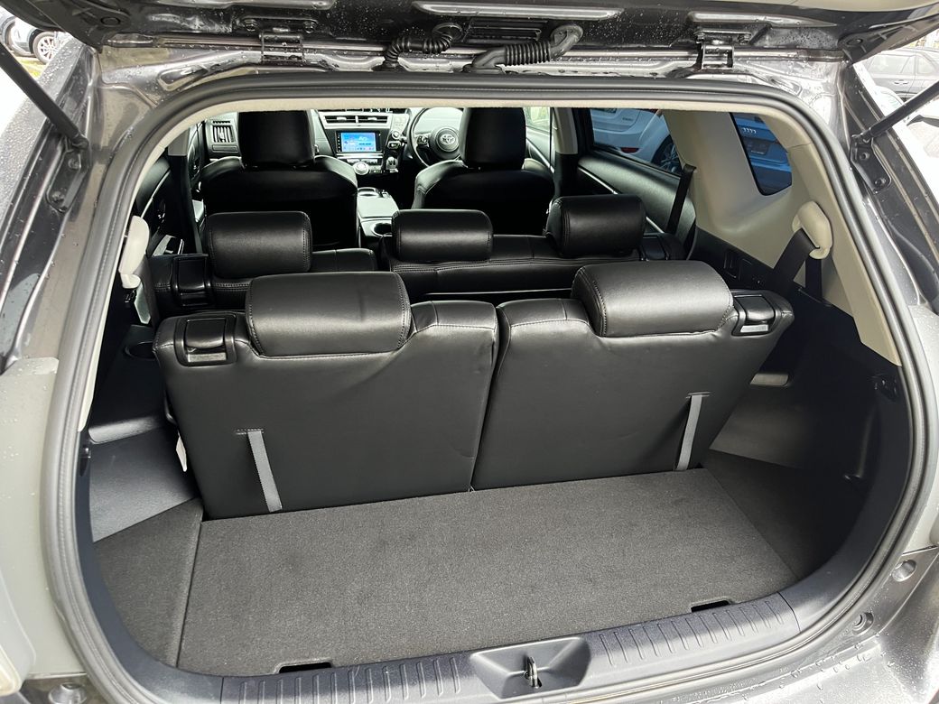 2018 Toyota Prius Alpha