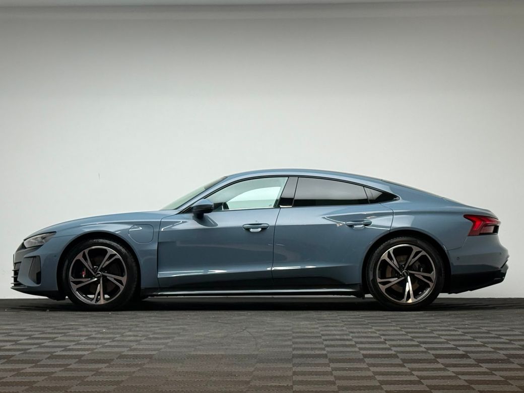 2022 Audi e-tron GT