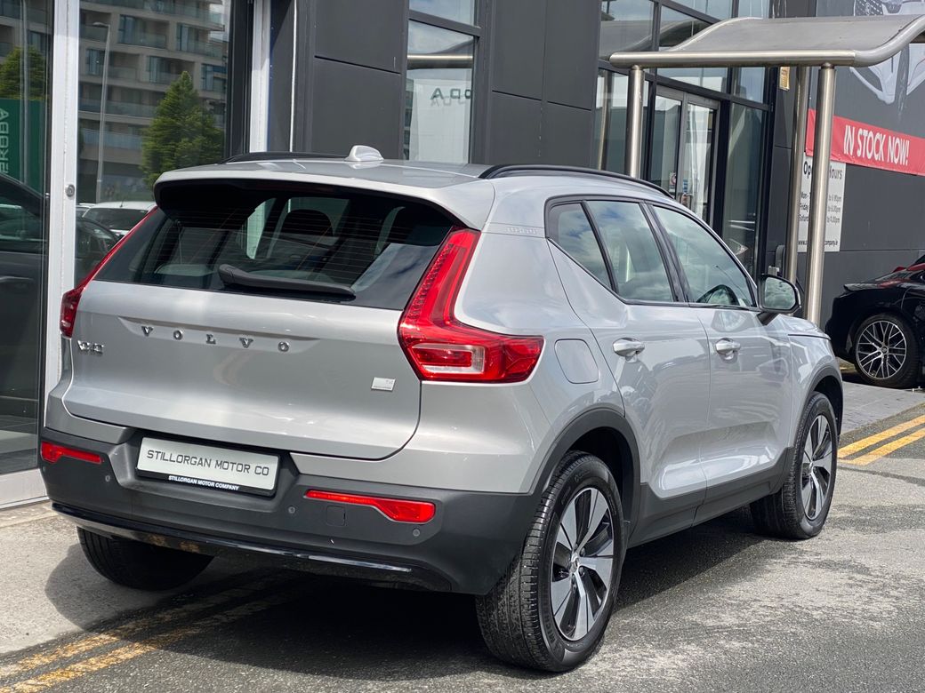 2023 Volvo XC40