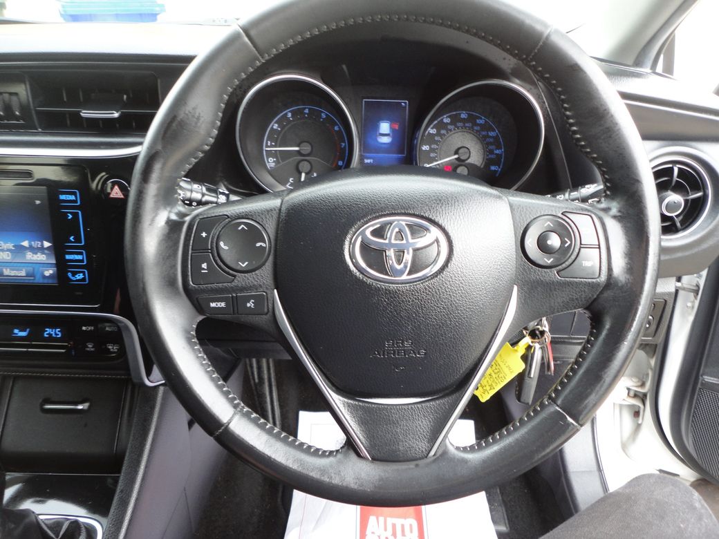 2017 Toyota Auris