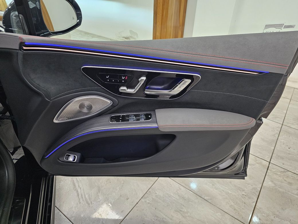 2025 Mercedes-Benz EQS