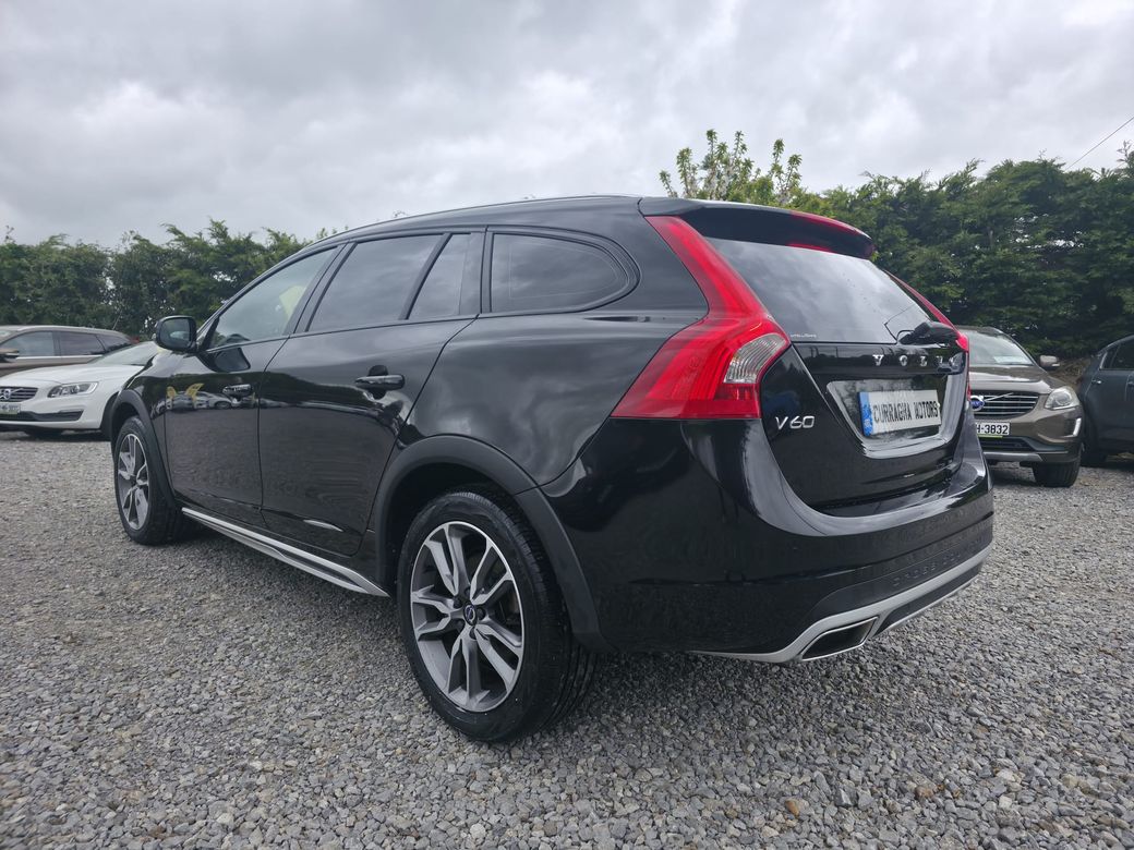 2018 Volvo V60 Cross Country