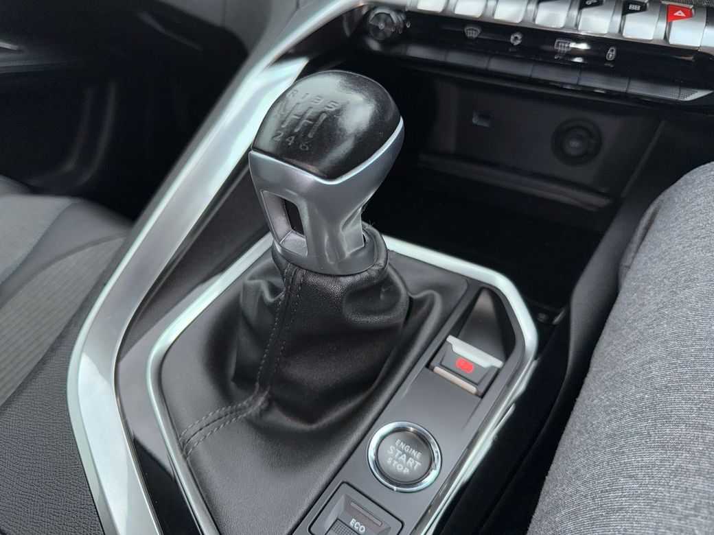 2021 Peugeot 3008