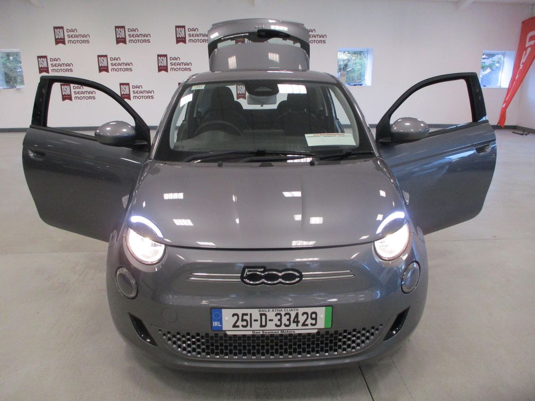 2025 Fiat 500e