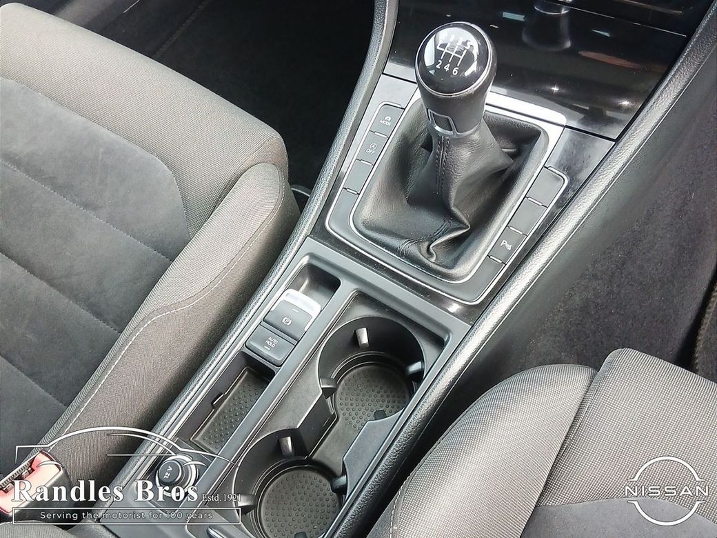 2017 Volkswagen Golf