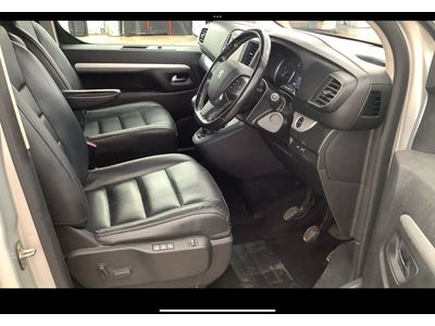 2018 Peugeot Traveller