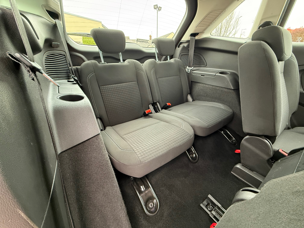 2018 Ford Grand C-Max