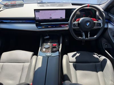 2025 BMW M5