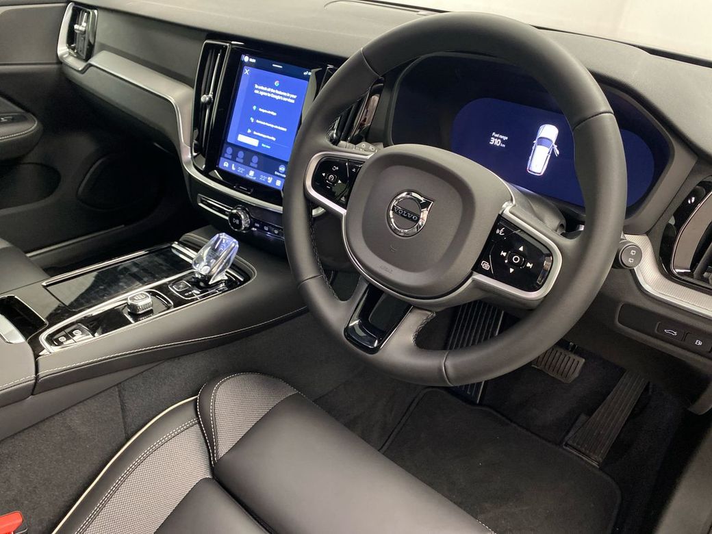 2025 Volvo V60