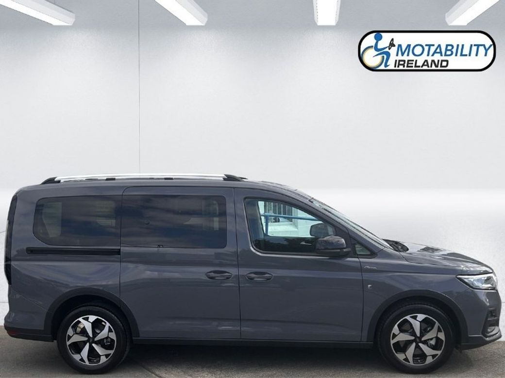 2025 Ford Tourneo Connect