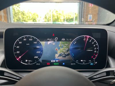 2025 Mercedes-Benz GLC Class