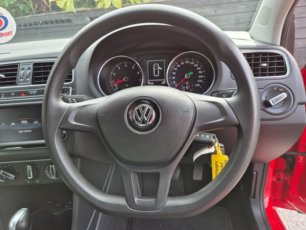 2016 Volkswagen Polo