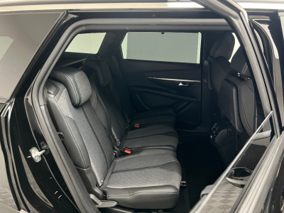 2023 Peugeot 5008
