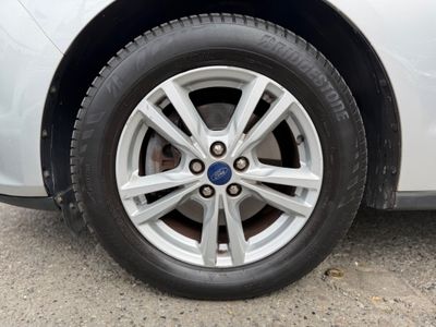 2017 Ford Galaxy