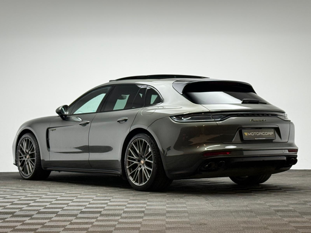 2022 Porsche Panamera