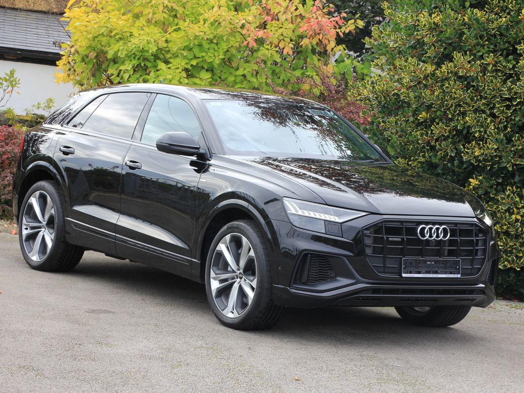 2023 Audi Q8