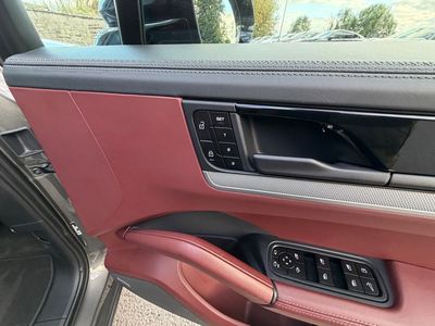 2024 Porsche Cayenne
