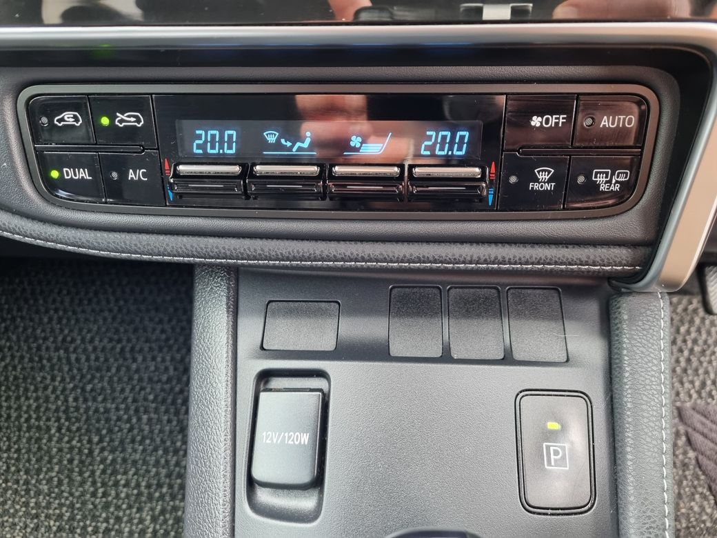 2016 Toyota Auris