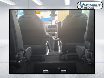 2020 Peugeot Traveller