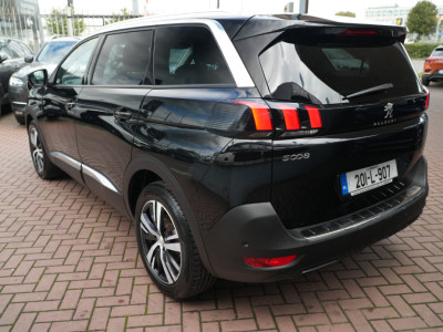 2020 Peugeot 5008