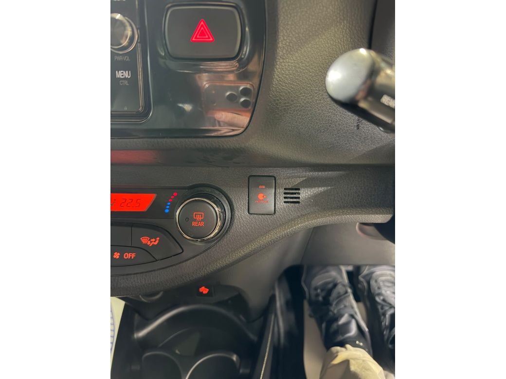 2017 Toyota Vitz